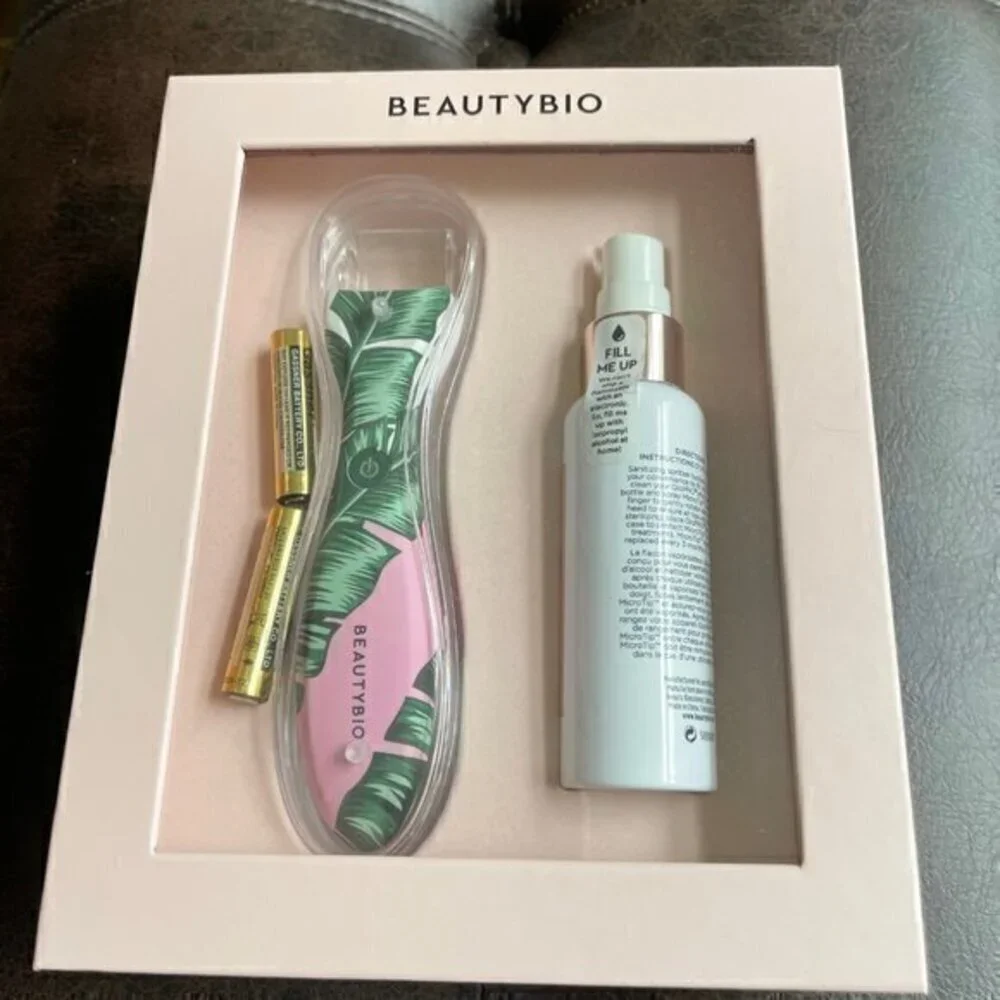BeautyBio GloPro Microneedling Tool with Spray Bottle  PALM PRINT nib